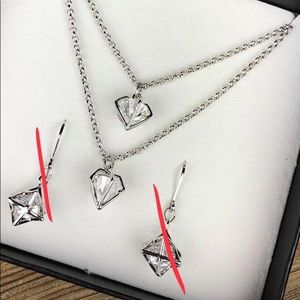 Layered diamond necklace